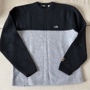 Vintage 90s The North Face Wool Crewneck Sweater Mens Black Gray Colorblock